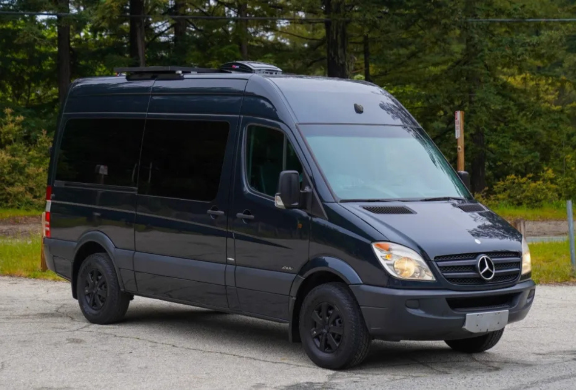 Mercedes Sprinter Van_2