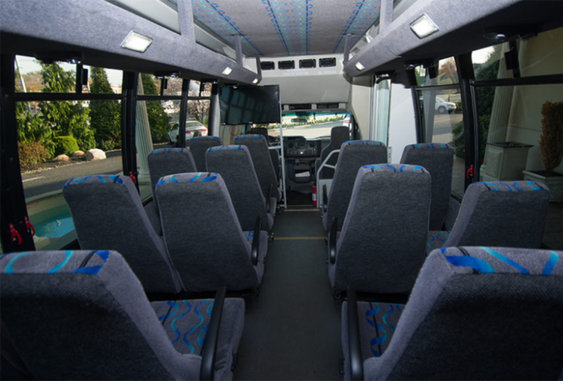 Mini Shuttle Bus_1